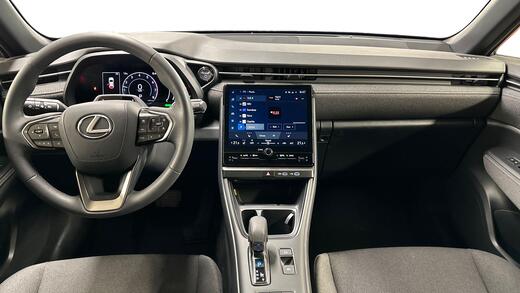 Lexus LBX vaihtoauto