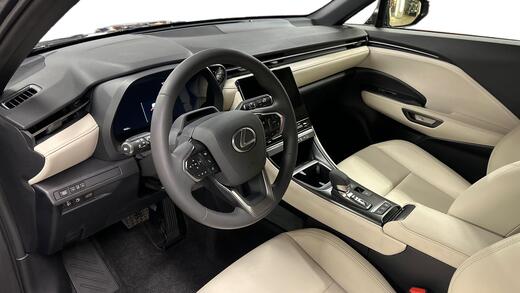 Lexus LBX vaihtoauto