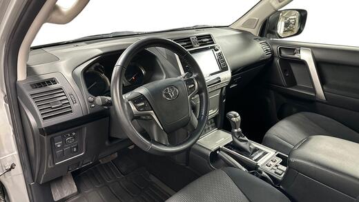 Toyota Land Cruiser vaihtoauto