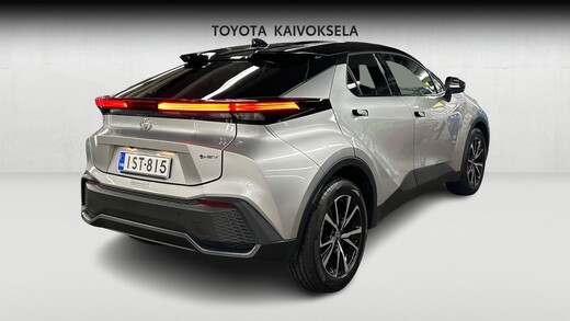 Toyota C-HR vaihtoauto