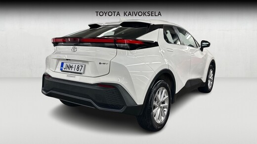 Toyota C-HR vaihtoauto
