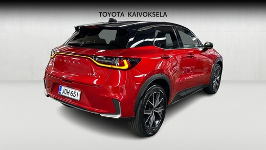 Lexus LBX vaihtoauto