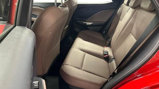 Lexus LBX vaihtoauto