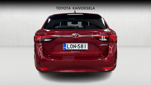 Toyota Avensis vaihtoauto