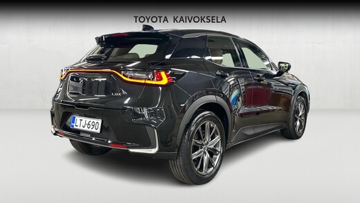 Lexus LBX vaihtoauto