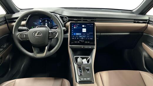 Lexus LBX vaihtoauto