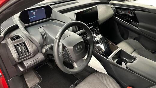 Toyota bZ4X vaihtoauto