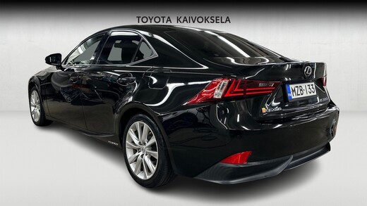 Lexus IS vaihtoauto