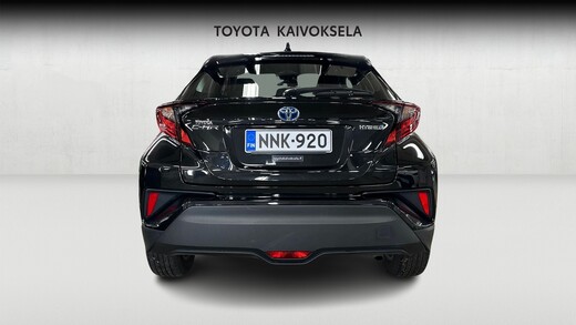 Toyota C-HR vaihtoauto