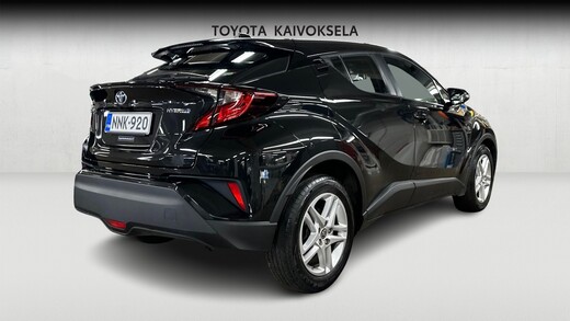 Toyota C-HR vaihtoauto