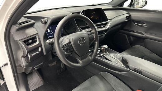 Lexus UX vaihtoauto