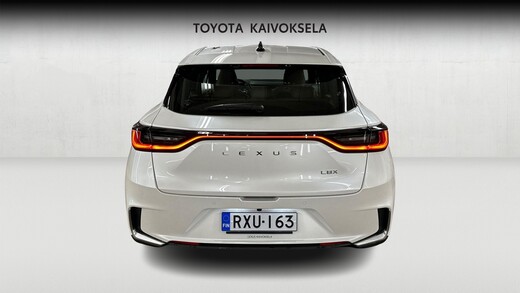 Lexus LBX vaihtoauto