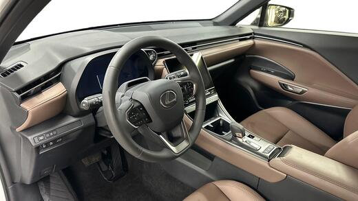 Lexus LBX vaihtoauto