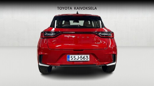 Lexus LBX vaihtoauto