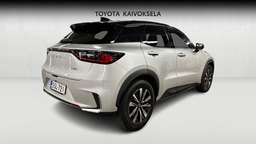 Lexus LBX vaihtoauto