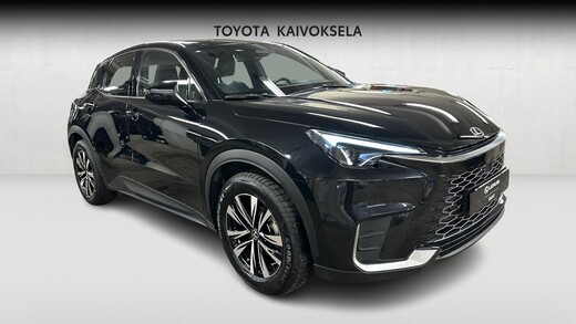 Lexus LBX vaihtoauto