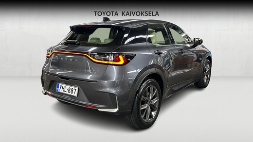 Lexus LBX vaihtoauto