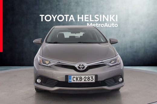 Toyota Auris vaihtoauto
