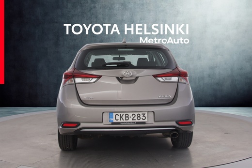Toyota Auris vaihtoauto