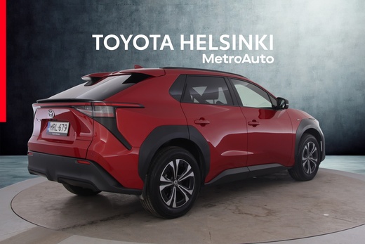 Toyota bZ4X vaihtoauto