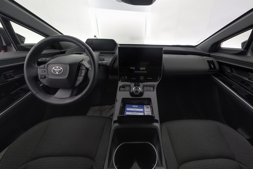 Toyota bZ4X vaihtoauto