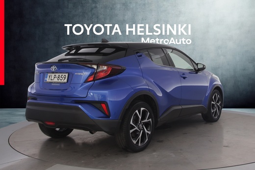 Toyota C-HR vaihtoauto