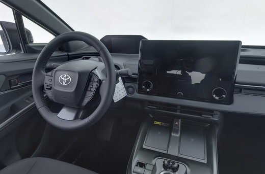 Toyota C-HR+ vaihtoauto