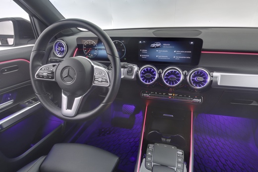 Mercedes-Benz EQB vaihtoauto