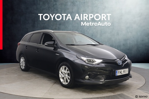 Toyota Auris vaihtoauto