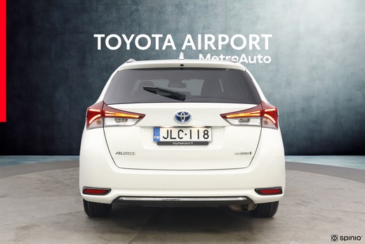 Toyota Auris vaihtoauto