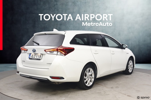 Toyota Auris vaihtoauto