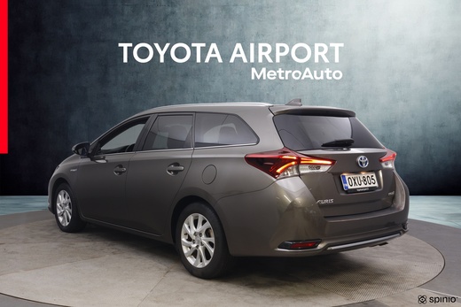 Toyota Auris vaihtoauto