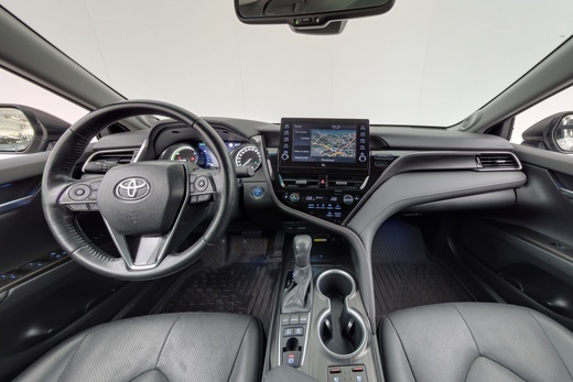 Toyota Camry vaihtoauto