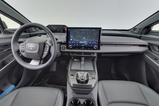 Toyota bZ4X vaihtoauto