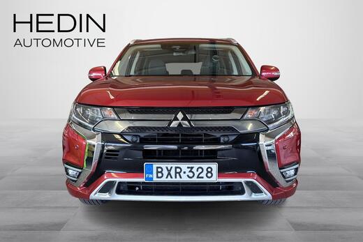 Mitsubishi Outlander PHEV vaihtoauto