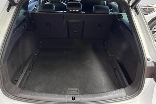 SEAT Leon Sportstourer vaihtoauto