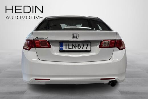 Honda Accord vaihtoauto