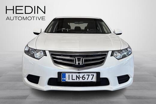 Honda Accord vaihtoauto