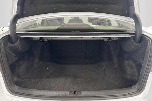 Honda Accord vaihtoauto