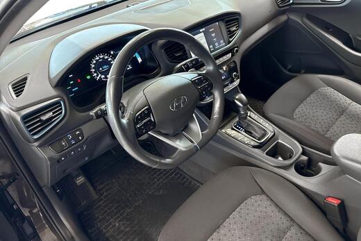 Hyundai IONIQ plug-in vaihtoauto