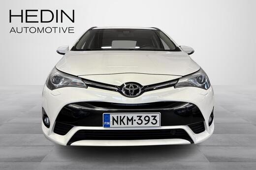 Toyota Avensis vaihtoauto