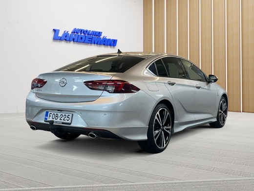 Opel Insignia vaihtoauto