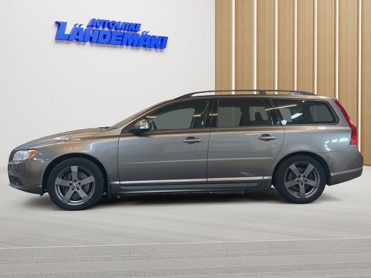 Volvo V70 vaihtoauto
