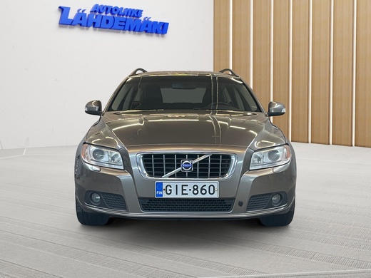 Volvo V70 vaihtoauto
