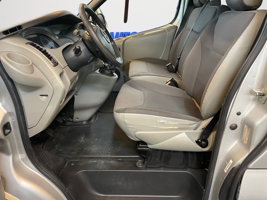 Opel Vivaro vaihtoauto