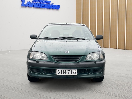 Toyota Avensis vaihtoauto