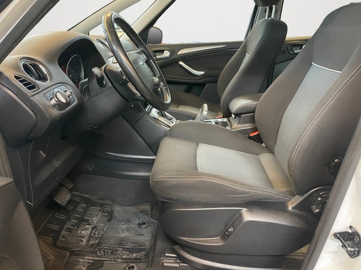 Ford S-MAX vaihtoauto