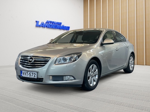 Opel Insignia vaihtoauto