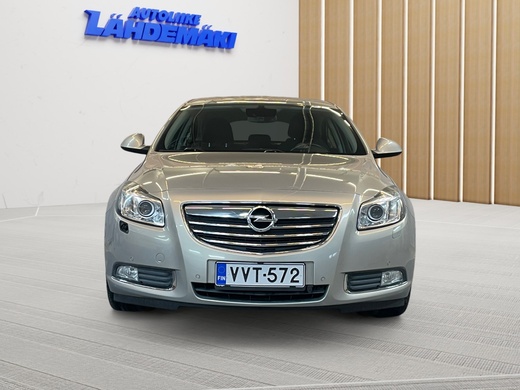 Opel Insignia vaihtoauto