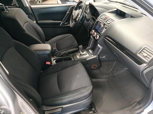 Subaru Forester vaihtoauto